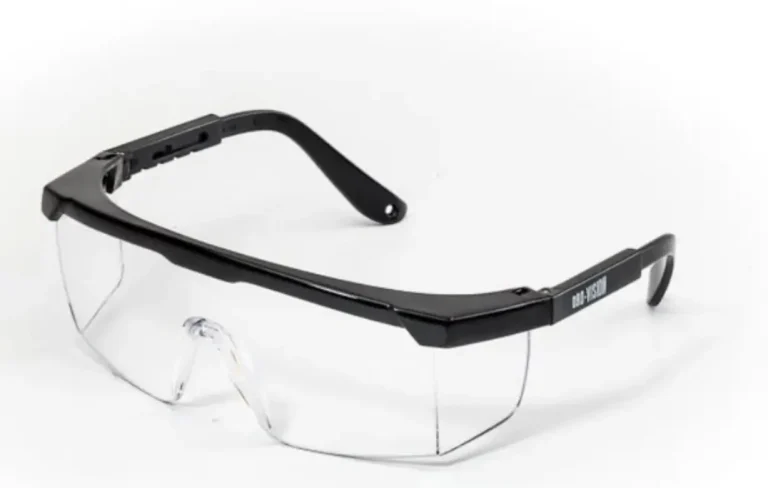 Eyewear Black Clear 768x488